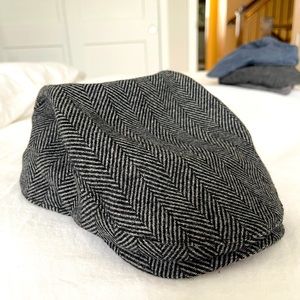 Almost brand new classic style Boston Scally cap.